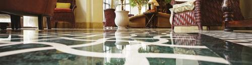 Какие типы напольных покрытий требуют особого ухода