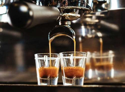 Капельная кофеварка или кофемашина. Кофемашина или кофеварка: что лучше для дома