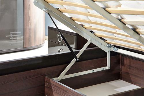 Подъемный механизм для кровати это. Плюсы и минусы 3 видов подъемного механизма для кровати