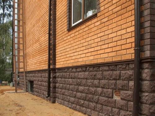 Какие факторы могут повлиять на необходимость использования отливок для цоколя. Назначение цоколя и разновидности цокольных конструкций