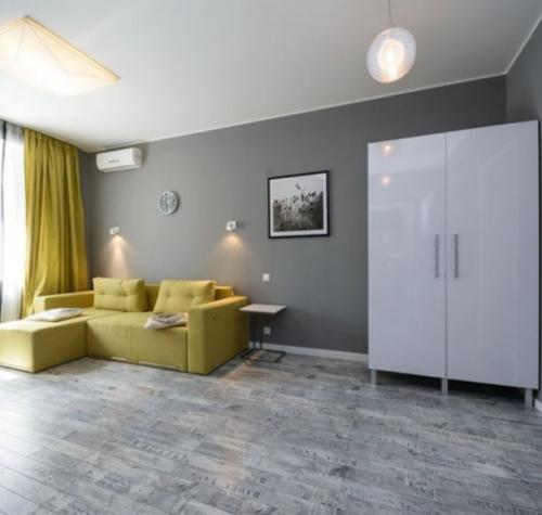 Какие цвета и узоры наиболее подходящие для стяжки для пола в квартире и доме. Особенности разных оттенков полов