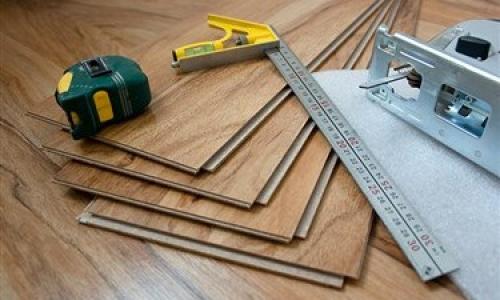 Какие инструменты необходимы для укладки пола. Инструменты, необходимые для самостоятельной укладки ламината