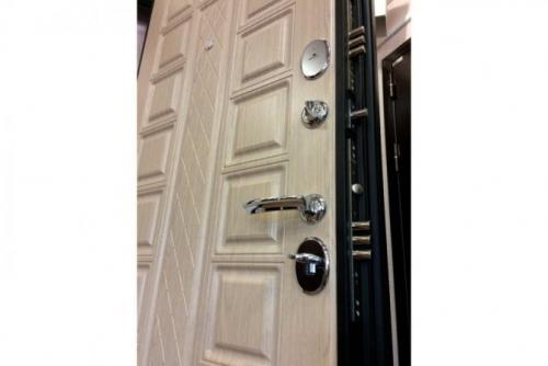 Какие инструменты необходимы для отделки входной двери изнутри. Наиболее востребованные методики облагораживания входной двери изнутри