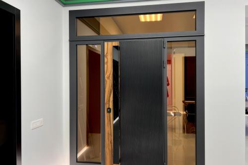 Влияние дизайна входных дверей на интерьер квартиры 07 Влияние дизайна входных дверей на интерьер квартиры 07