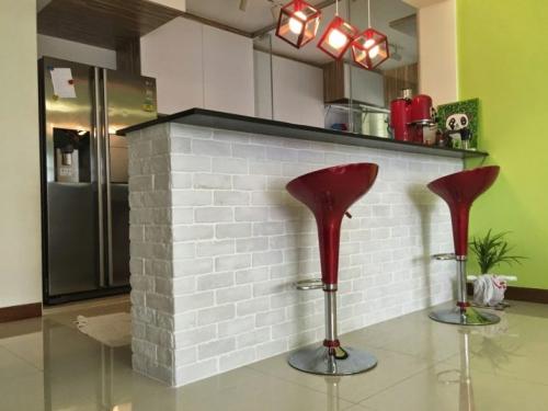 Высота кухонного стола и стульев. Как правильно подобрать высоту стола для взрослых и детей 13