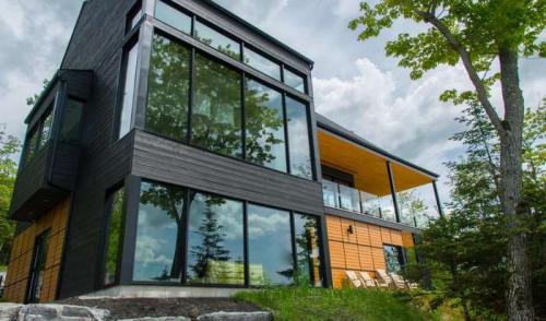 Виды остекления окон. Окна для коттеджа –, какие лучше ставить и как выбрать