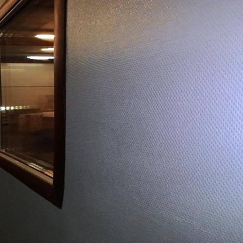 Какие цвета и дизайны наиболее популярны для стеклотканевых обоев. Стеклообои —, что это такое? Плюсы и минусы, виды, особенности, характеристики, фото дизайна и сочетания в интерьере