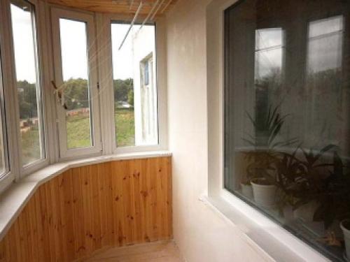 Алюминиевый или пластиковый балкон. Что выбрать для балкона или лоджии? 12