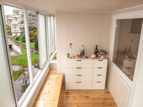 Какое остекление балкона лучше. Какие балконы лучше — пластиковые или алюминиевые 14