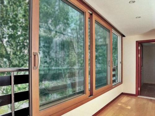 Окна для балкона раздвижные. Окна на балкон раздвижные: какие выбрать и как установить