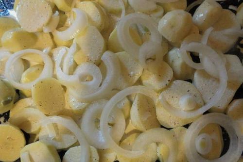 Куриная грудка простые рецепты в духовке. Куриная грудка с картошкой, запеченная в духовке