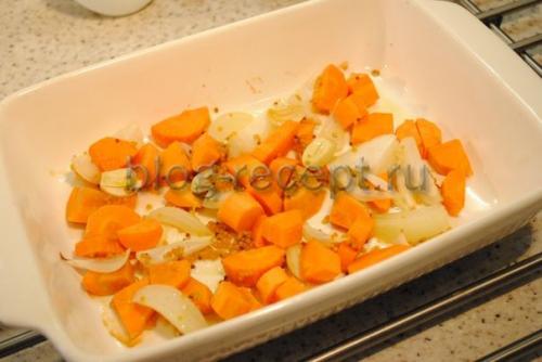 Как готовить курицу в духовке кусочками. Кусочки филе курицы (грудка) с овощами в духовке