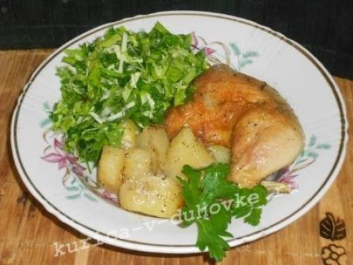 Курица в фольге в духовке с картошкой. Курица с картошкой в духовке в фольге
