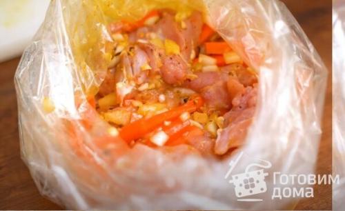 Курица в рукаве в духовке. 15 отличных рецептов курицы в рукаве в духовке 20