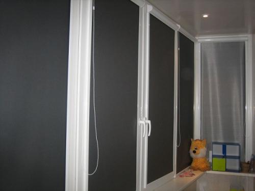 Чем закрыть панорамные окна на балконе. Что выбрать для защиты балкона от солнца?