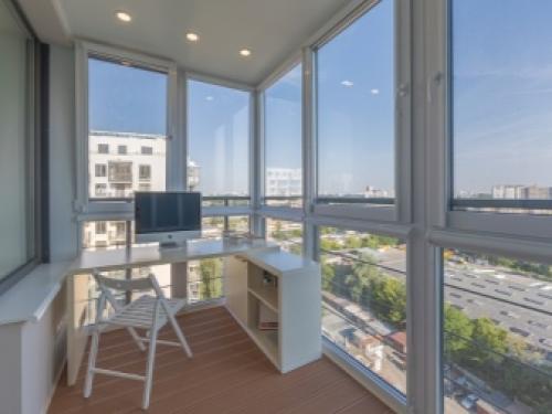 Плюсы и минусы панорамного остекления балконов и лоджий. Плюсы и минусы панорамного остекления балкона 08