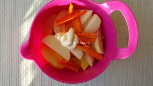 Курица с яблоками и майонезом в духовке. Как вкусно приготовить курицу с яблоками в духовке?