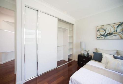 Как выбрать шкаф-купе и не прогадать: советы и рекомендации 01 Как выбрать шкаф-купе и не прогадать: советы и рекомендации 01