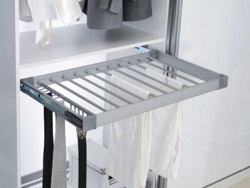 Какие дополнительные функции можно встроить в шкаф-купе для большей удобства. Внутреннее наполнение больших шкафов-купе - 12 важных рекомендаций