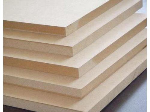 Важно ли учитывать стиль интерьера при выборе шкафа-купе. №2. Материал изготовления