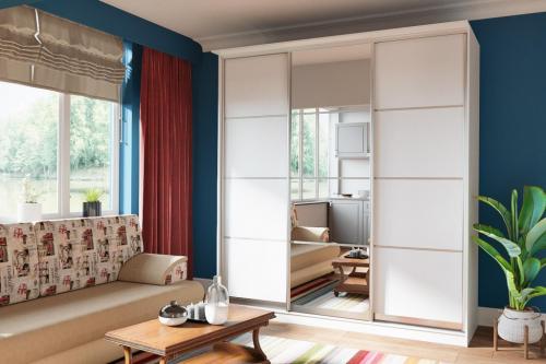 Как спроектировать шкаф-купе внутри: советы по планировке с учетом размеров 21