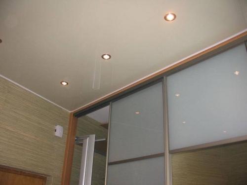 Встроенный или корпусный шкаф-купе: как выбрать идеальный вариант для вашего интерьера 04 Встроенный или корпусный шкаф-купе: как выбрать идеальный вариант для вашего интерьера 04