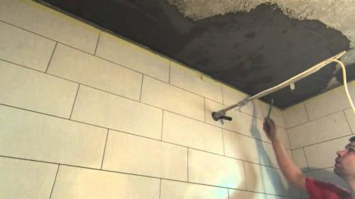 Потолок в ванной в деревянном доме. Для чего нужна пароизоляция и гидроизоляция потолка?