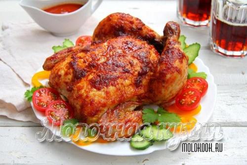 Чем обмазать курицу для корочки. Курица, запеченная в духовке целиком: хрустящая корочка и нежное мясо