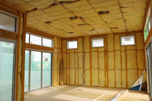 Как утеплить веранду без фундамента. Нюансы теплоизоляции холодной веранды в доме из дерева