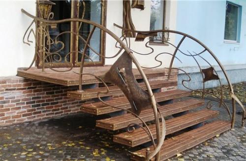 Создание кованых крыльцов для дома: ручная работа и холодная ковка 07 Создание кованых крыльцов для дома: ручная работа и холодная ковка 07