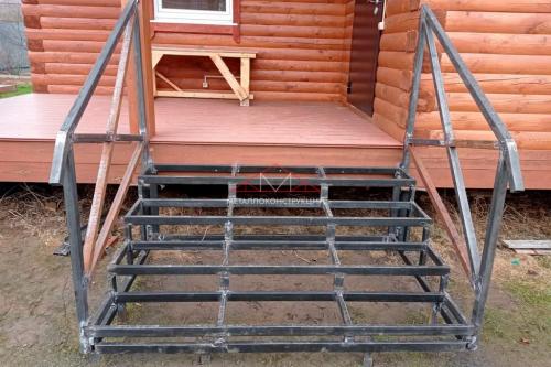 Какие основные этапы строительства крыльца из металла. Проектирование металлического крыльца