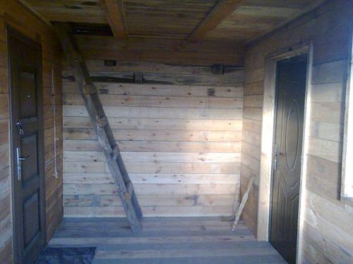 Утепление пристройки. Как утеплить веранду для зимнего проживания: пол, потолок, стены. Примеры утепления изнутри и снаружи (инструкция + фото)