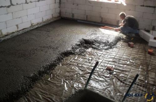 Какие особенности устройства черновой стяжки пола по грунту в разных климатических условиях. Пирог пола по грунту