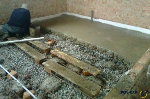 Какие особенности устройства черновой стяжки пола по грунту в разных климатических условиях. Пирог пола по грунту