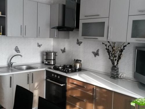 Дизайн кухни в панельном доме 6 кв м. Дизайн кухни 6 кв. метров основные моменты