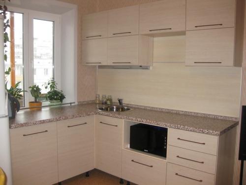 Дизайн кухни в панельном доме 6 кв м. Дизайн кухни 6 кв. метров основные моменты