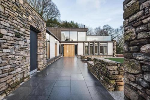 Красивая пристройка к дому. Пристройка к дому — простые и доступные идеи реконструкции деревянных и каменных домов (100 фото)