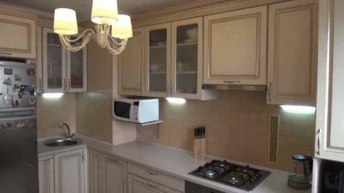 Дизайн кухни в доме серии П 44 с коробом. Как обустроить кухню в домах серии П-44