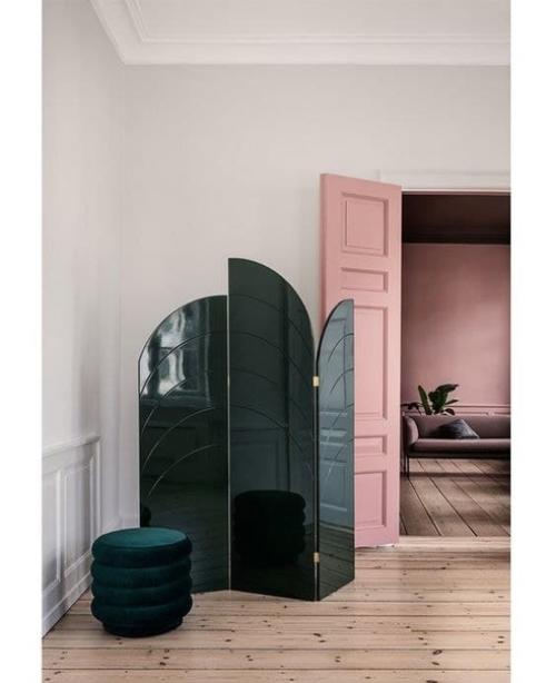 Ширмы появились в Европе в 17 веке и они до сих пор актуальны. 02