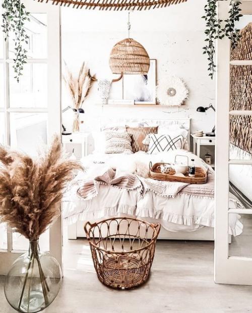 Смешение нескольких текстур - простой способ создать визуальный интерес или Визуальный вес в бохо спальне. 01