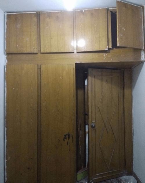 Убитая комната в общаге досталась. 01