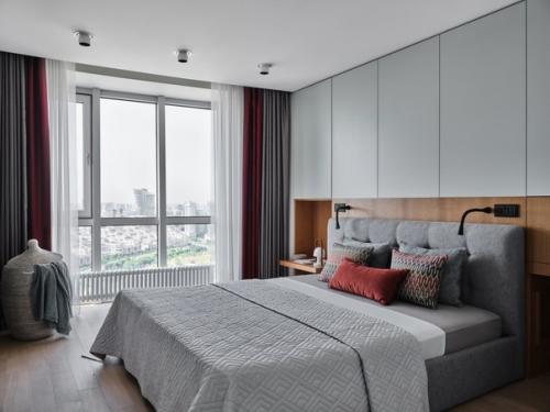 Просторная квартира необычной формы, площадью - 127 кв. 04