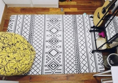 Убитая комната в общаге досталась. 04