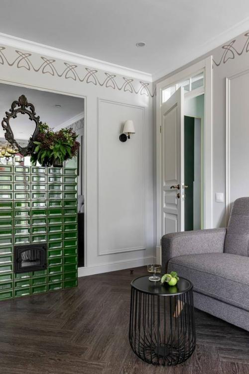 Этот интерьер - отличный пример того, как даже небольшое пространство можно превратить в атмосферное, выразительное и невероятно уютное место. 05