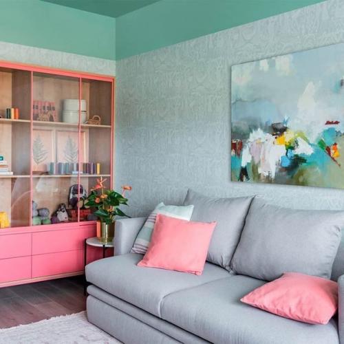 Очень необычный, с тончайшей колористикой и индивидуальными решениями проект. 05