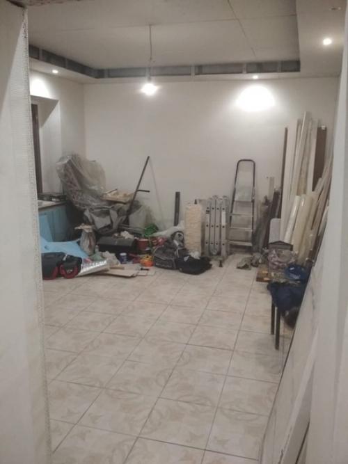 Добрый день, посоветуйте мы пожалуйста, хотим сделать такой потолок для кухни - гостиной. 01