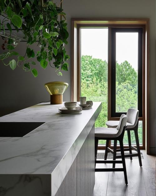 Современное пространство с акцентом на домашние растения. 02