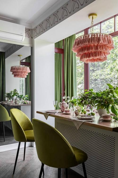 Этот интерьер - отличный пример того, как даже небольшое пространство можно превратить в атмосферное, выразительное и невероятно уютное место. 03