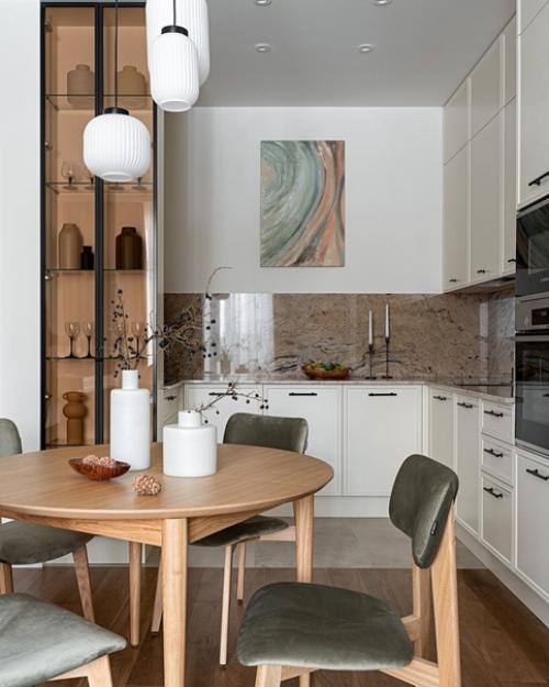 Светлая квартира с акцентами зеленого цвета. 06