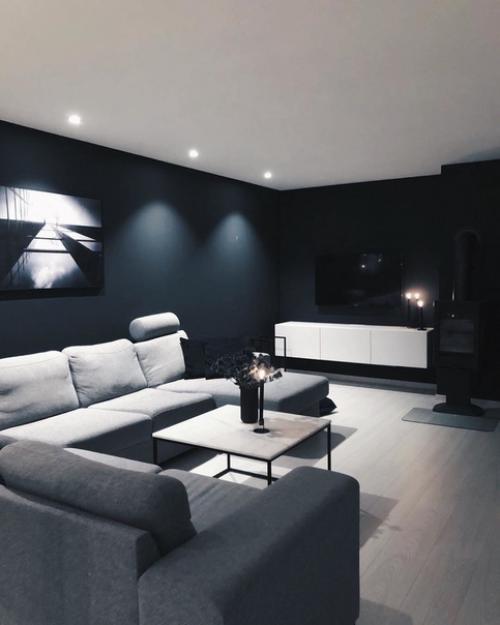 Очень круто!  Но ведь на чёрном каждая пылинка/капелька видна. 04